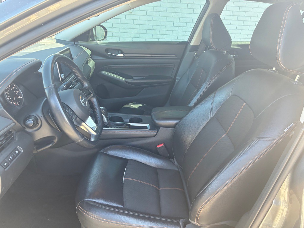 2020 Nissan Altima Image 11