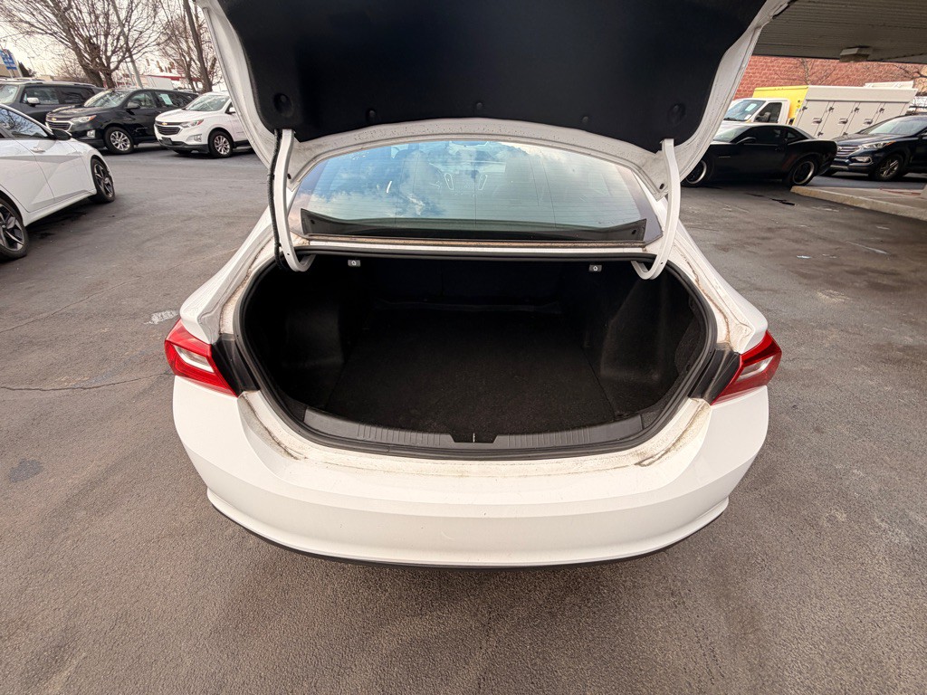 2023 Chevrolet Malibu Image 5