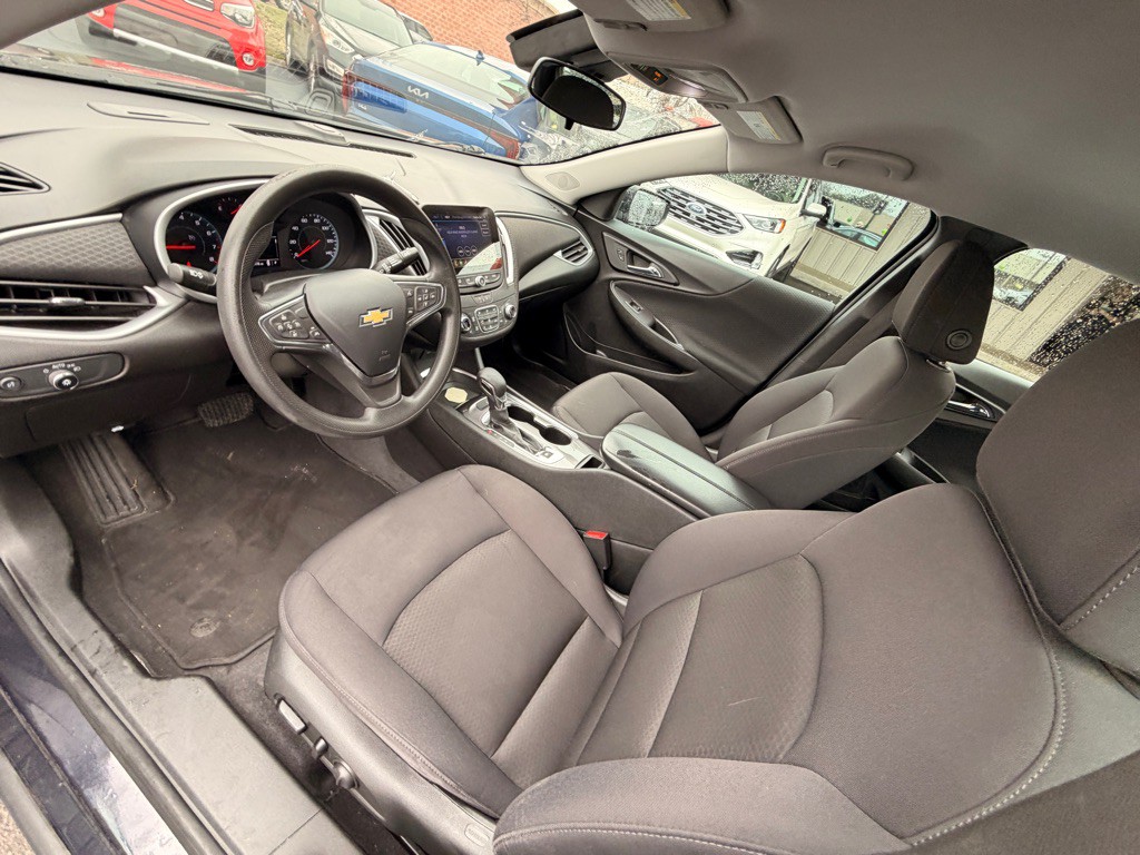 2024 Chevrolet Malibu Image 9