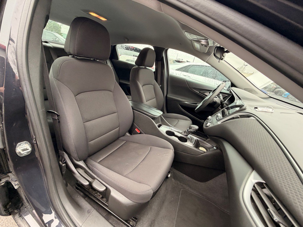 2023 Chevrolet Malibu Image 18