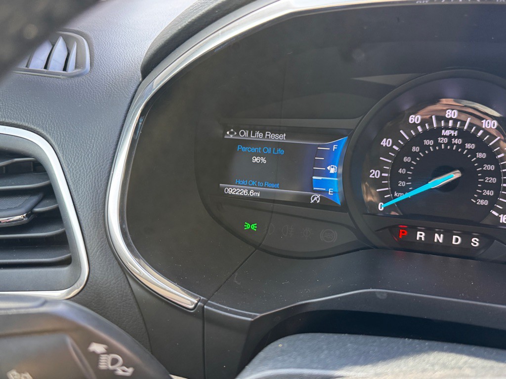 2019 Ford Edge Image 8