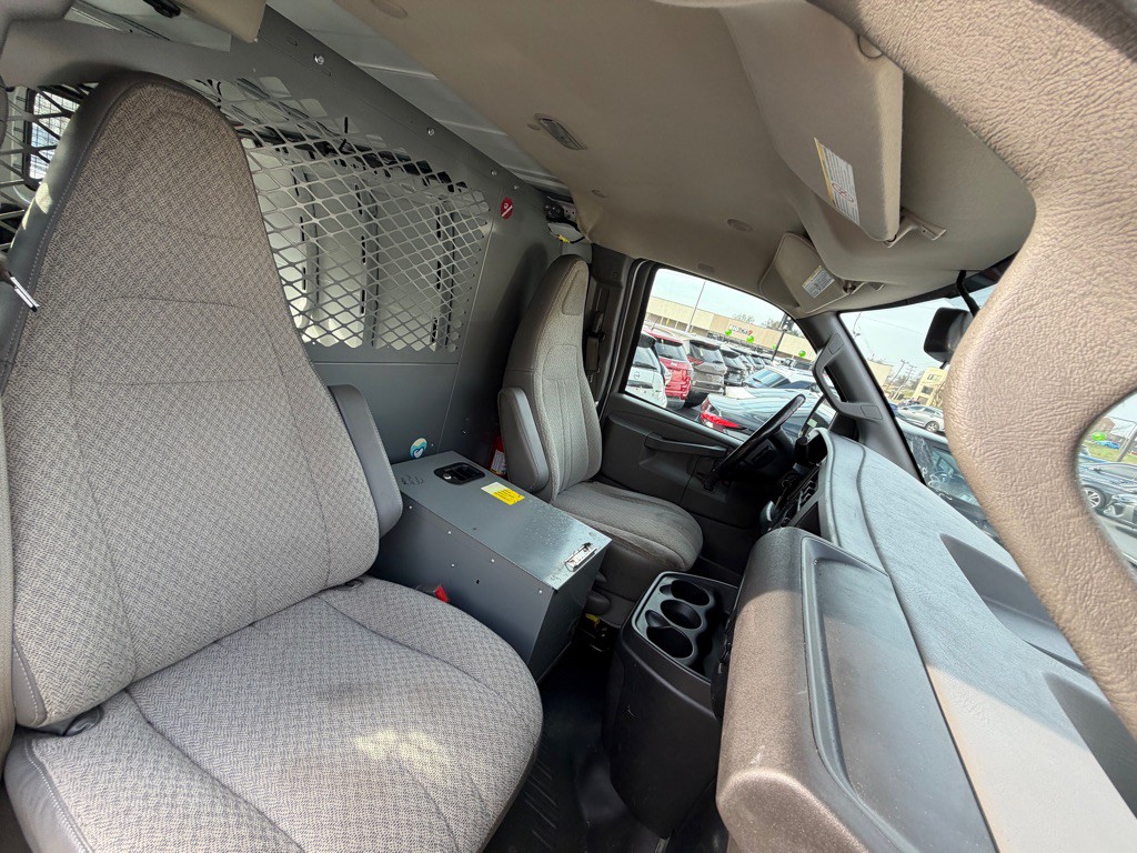 2020 Chevrolet Express Image 6