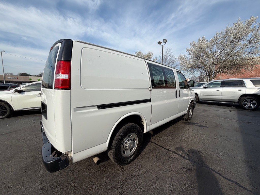 2020 Chevrolet Express Image 8