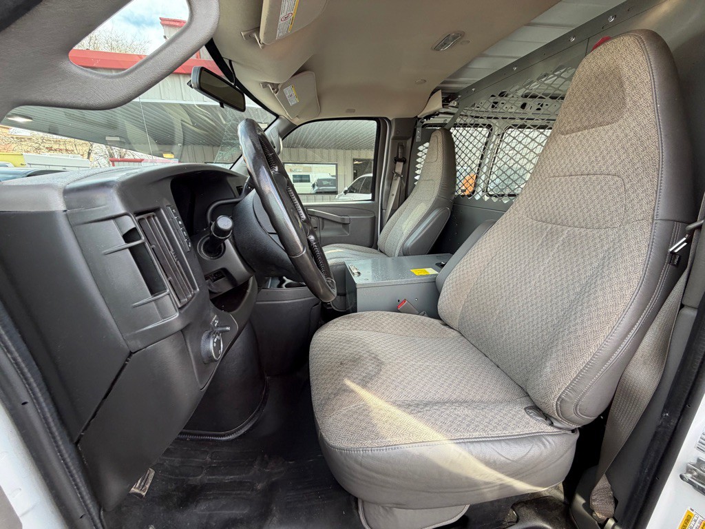 2020 Chevrolet Express Image 11