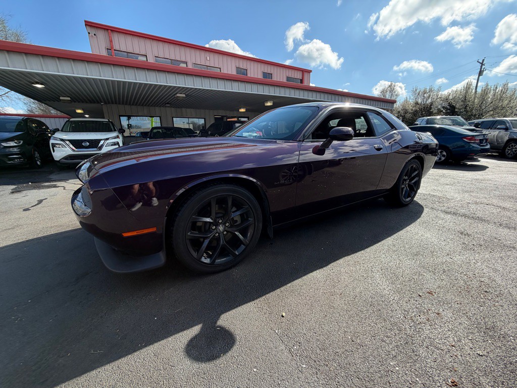 2022 Dodge Challenger Image 2
