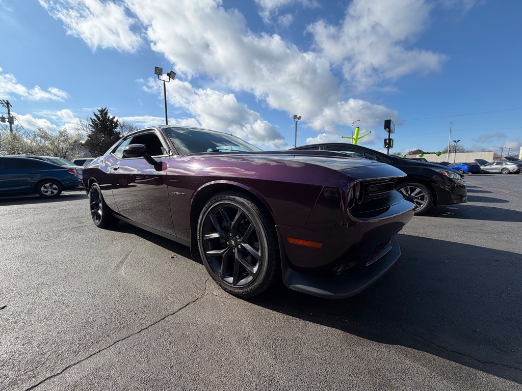 2022 Dodge Challenger Image 3