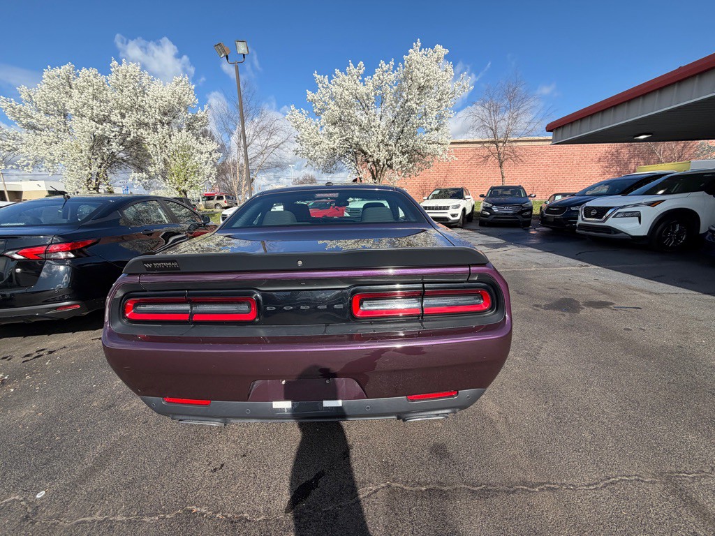 2022 Dodge Challenger Image 5