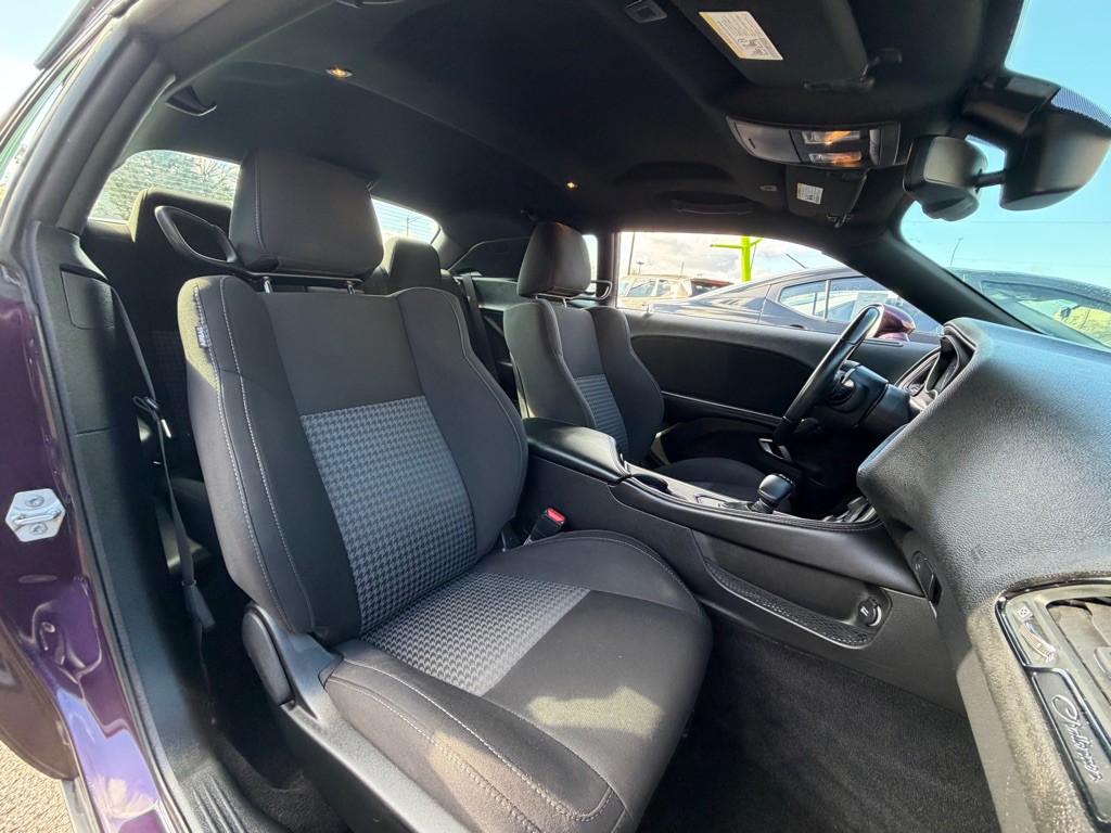 2022 Dodge Challenger Image 7