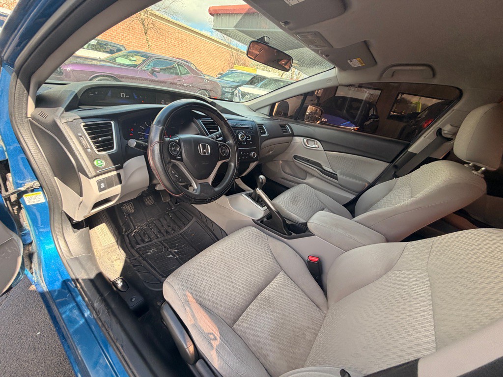 2015 Honda Civic Image 6