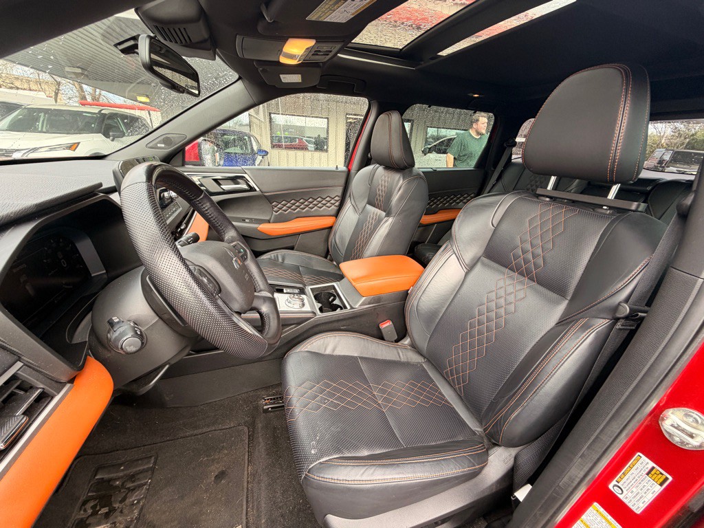 2023 Mitsubishi Outlander Image 8