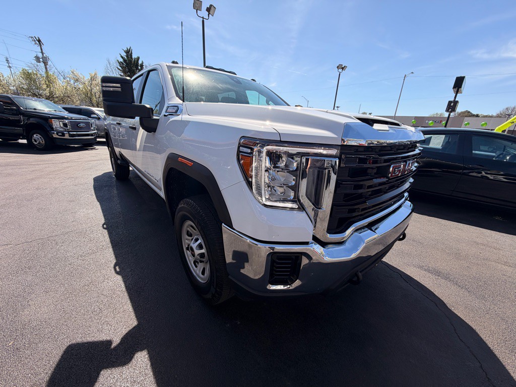 2022 GMC Sierra Image 2