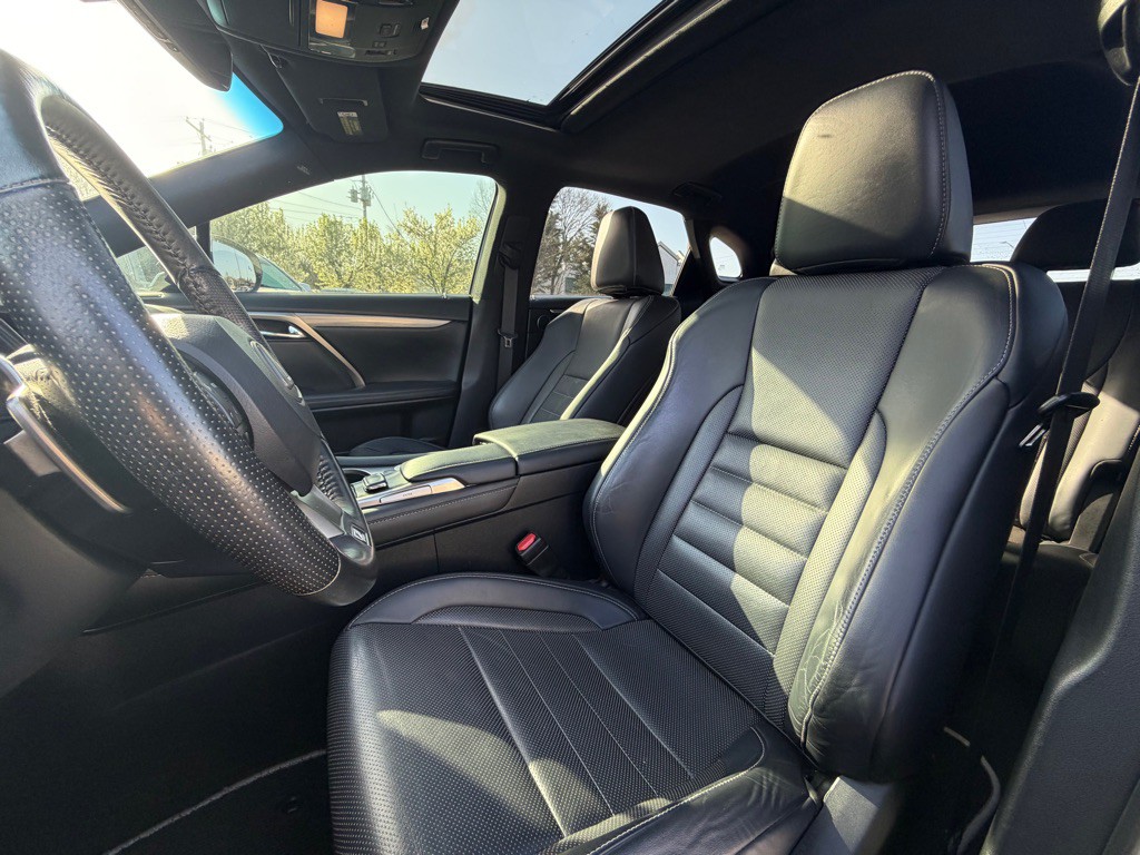 2019 Lexus RX Image 12