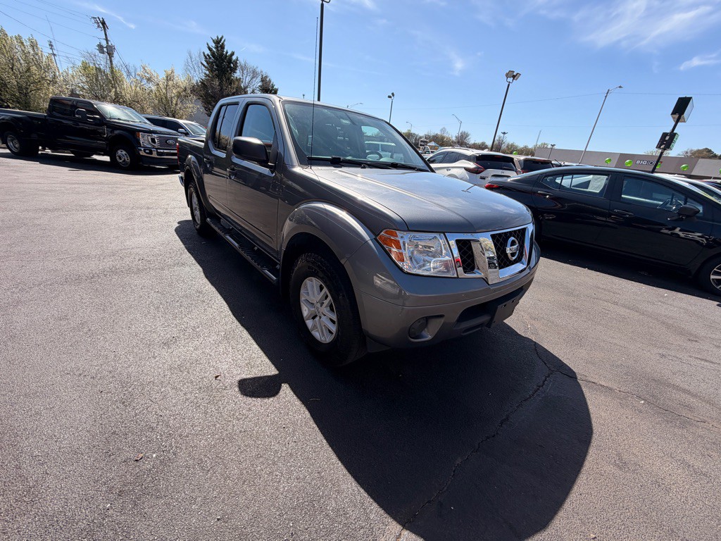 2019 Nissan Frontier Image 2