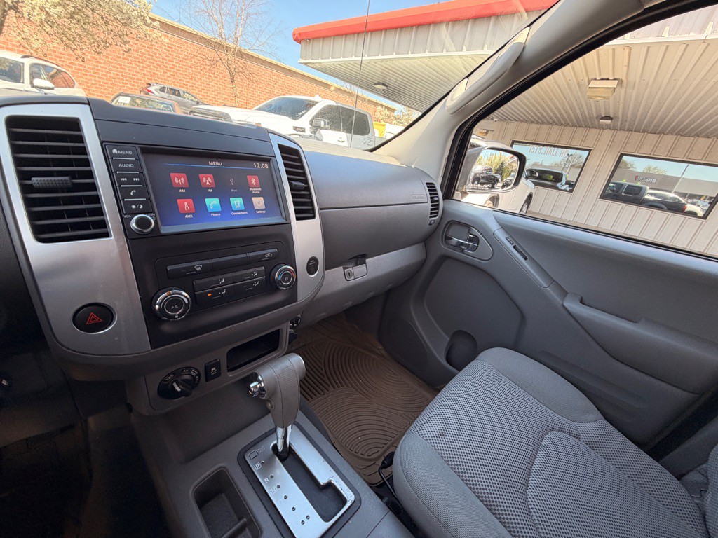 2019 Nissan Frontier Image 9