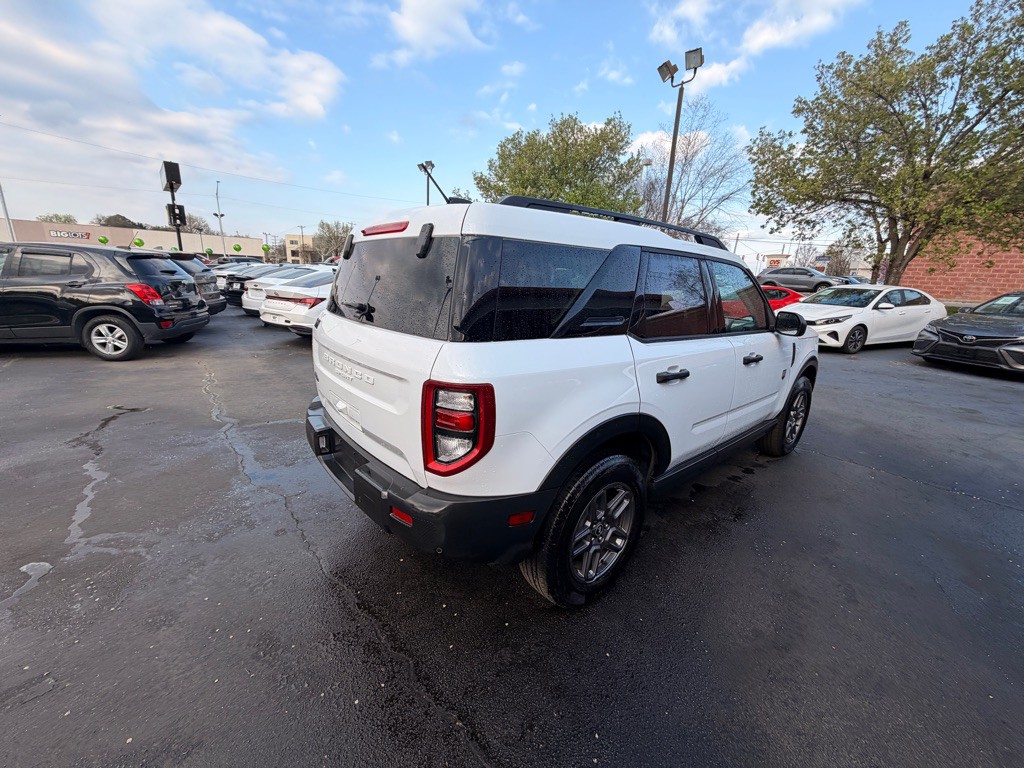 2025 Ford Bronco Image 3