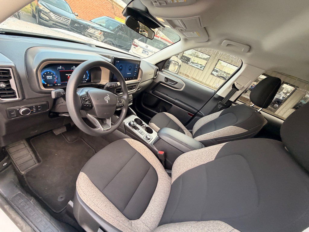 2025 Ford Bronco Image 9