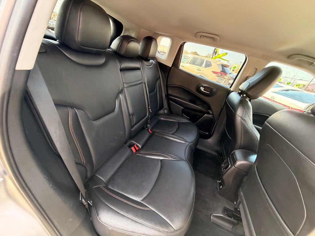 2019 Jeep Compass Image 6