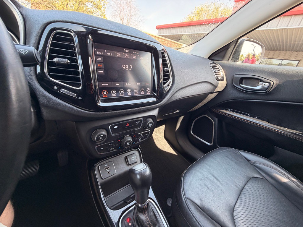 2019 Jeep Compass Image 9