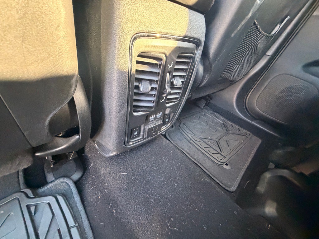 2020 Jeep Grand Cherokee Image 7