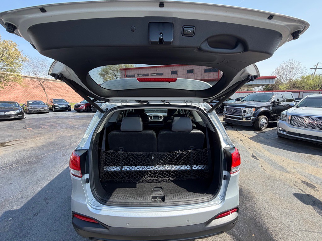 2016 Kia Sorento Image 4