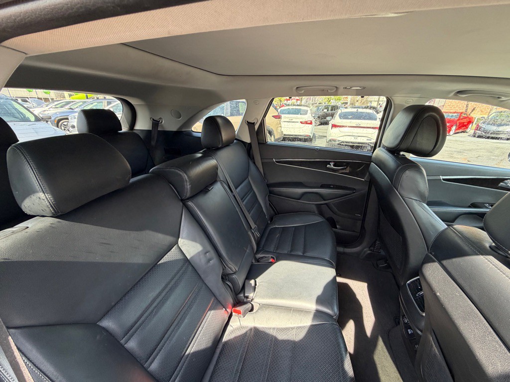 2016 Kia Sorento Image 6