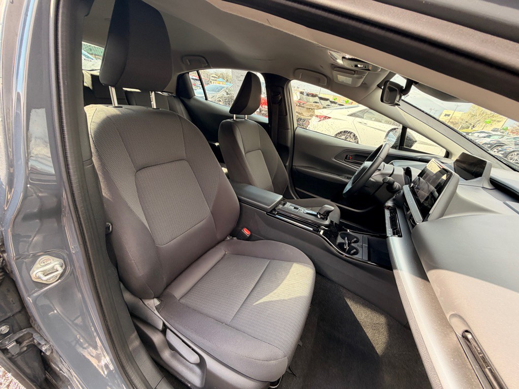 2025 Toyota Prius Image 7