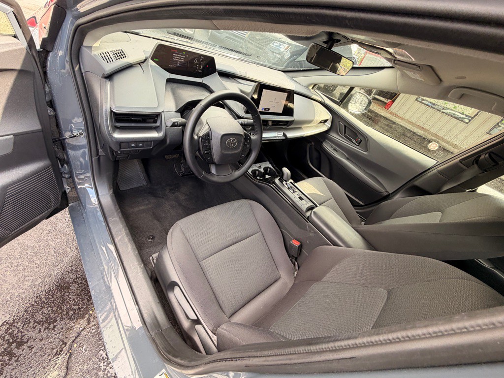 2025 Toyota Prius Image 9