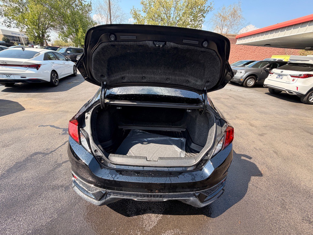 2018 Honda Civic Image 6