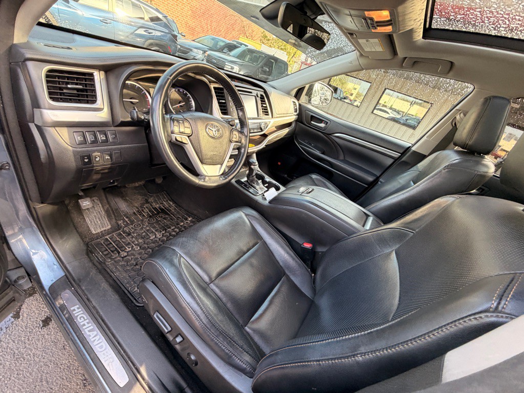2018 Toyota Highlander Image 10