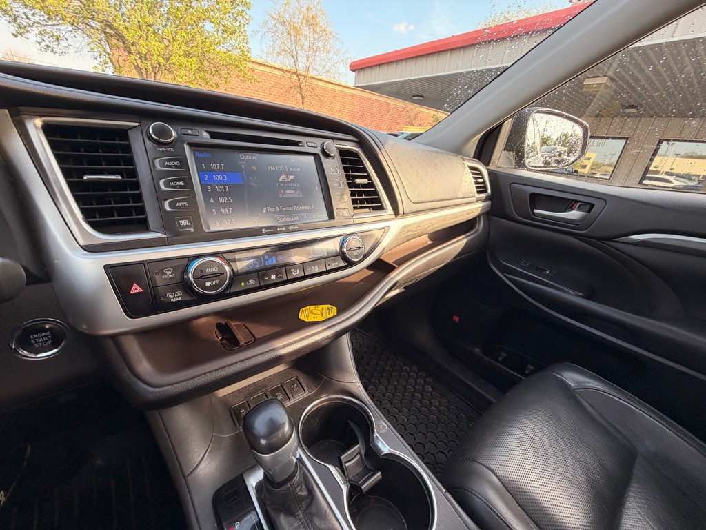 2018 Toyota Highlander Image 11