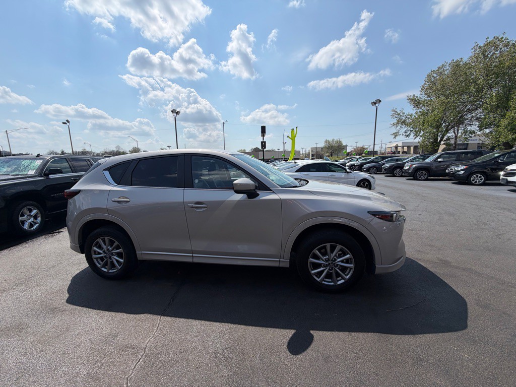 2025 Mazda CX-5 Image 4