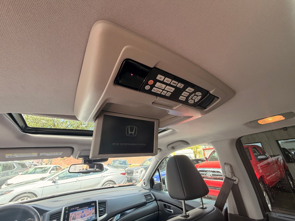 2016 Honda Pilot Image 8