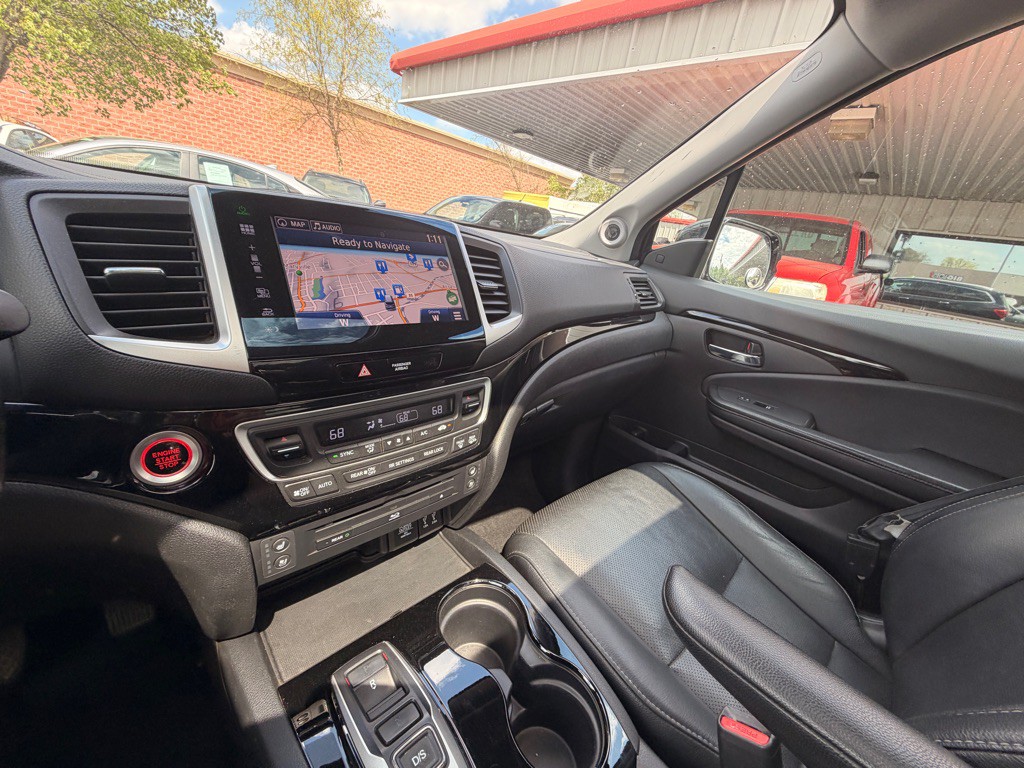 2016 Honda Pilot Image 12