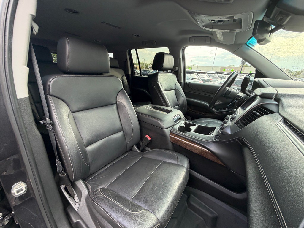 2018 Chevrolet Suburban Image 11
