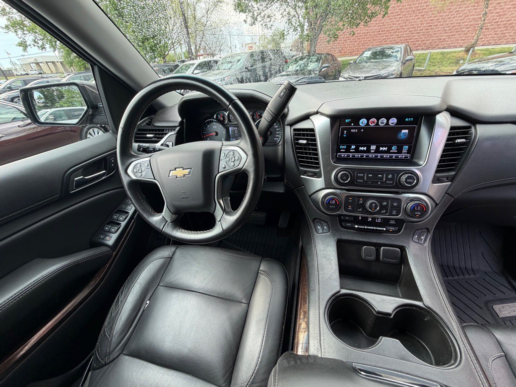 2018 Chevrolet Suburban Image 12