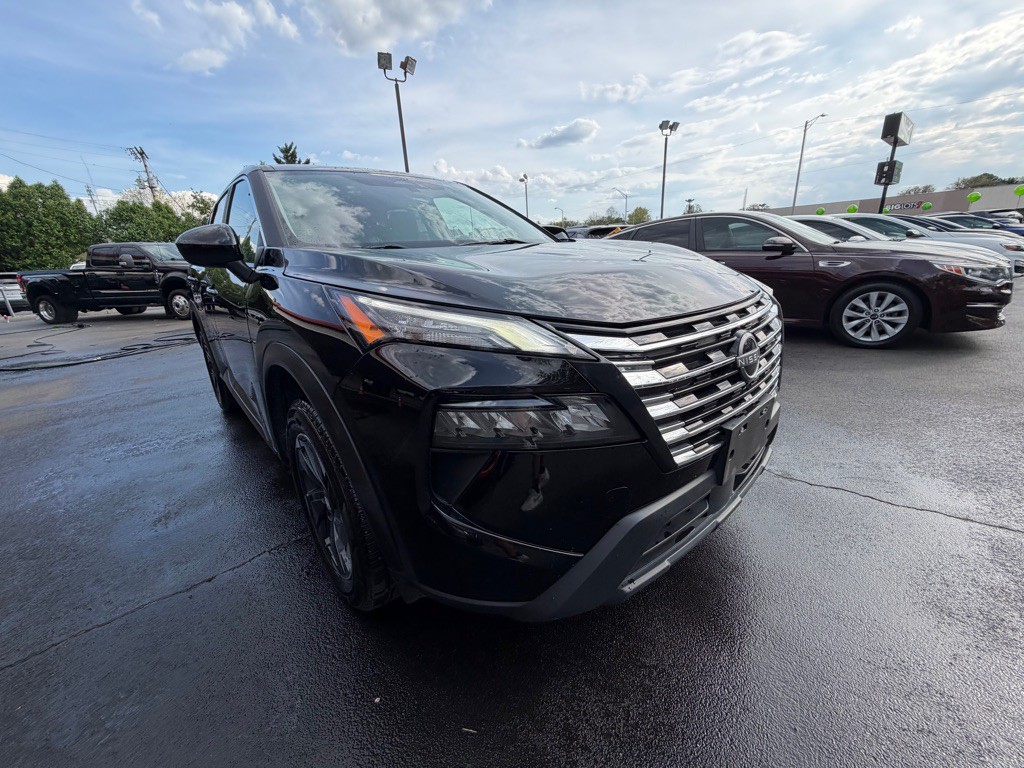 2024 Nissan Rogue Image 3