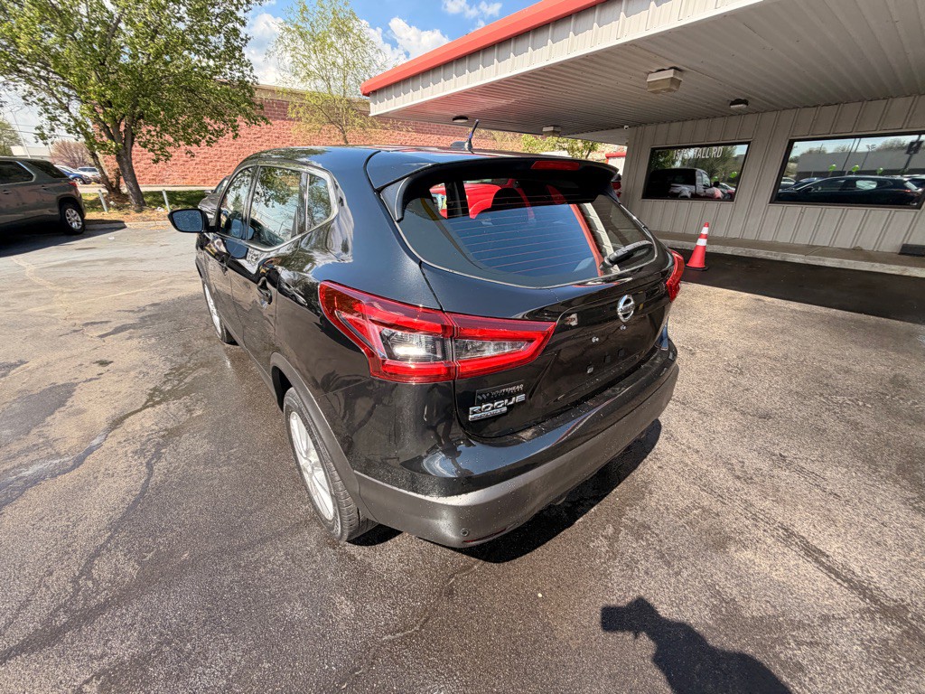 2021 Nissan Rogue Image 4