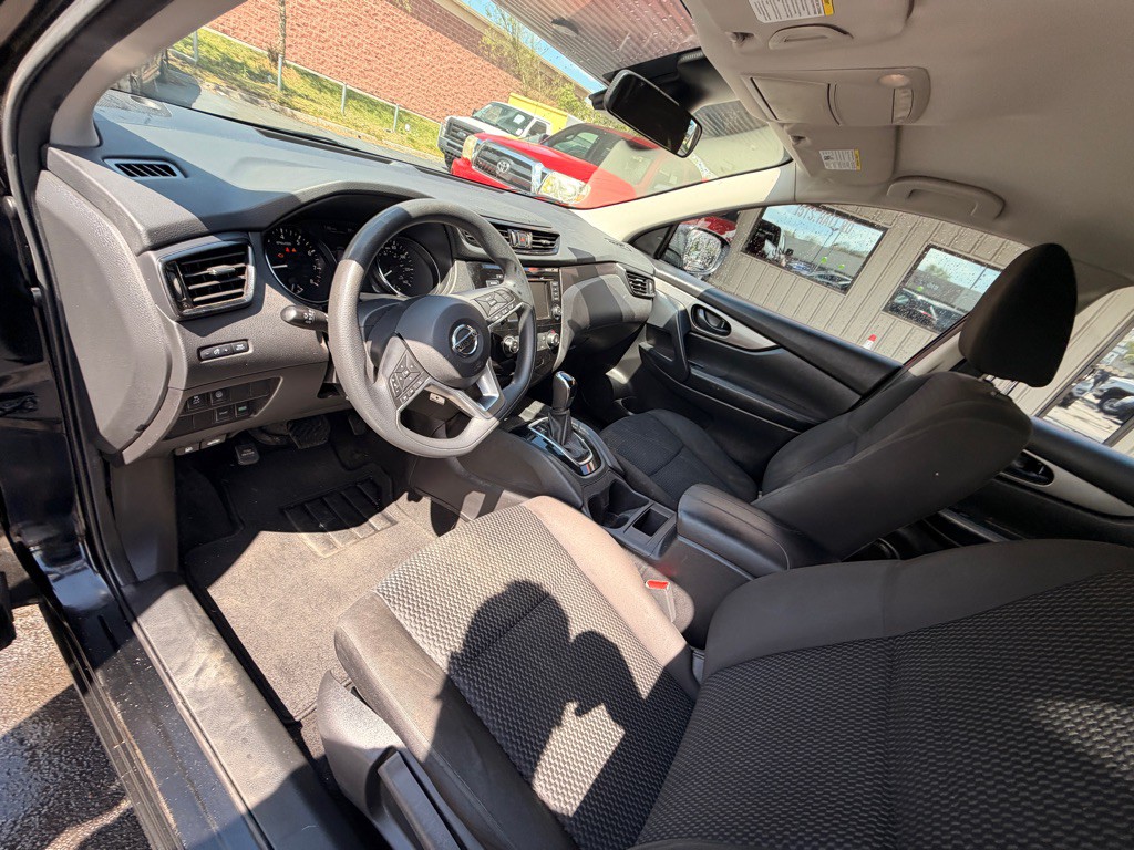 2021 Nissan Rogue Image 8