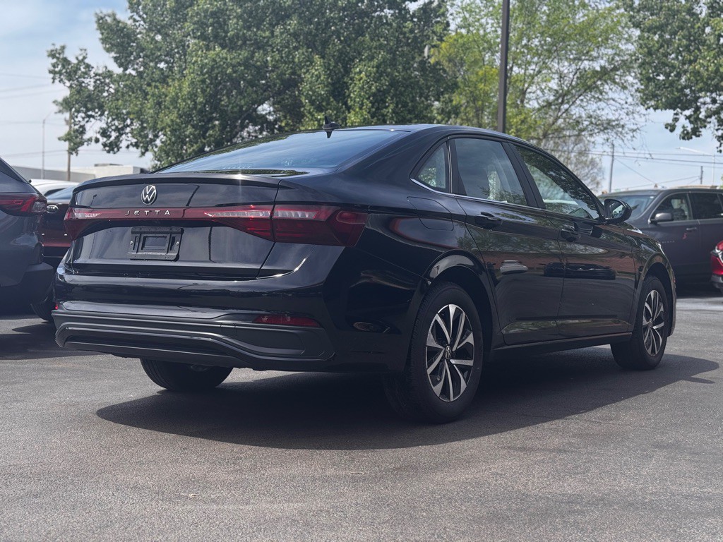 2025 Volkswagen Jetta Image 4