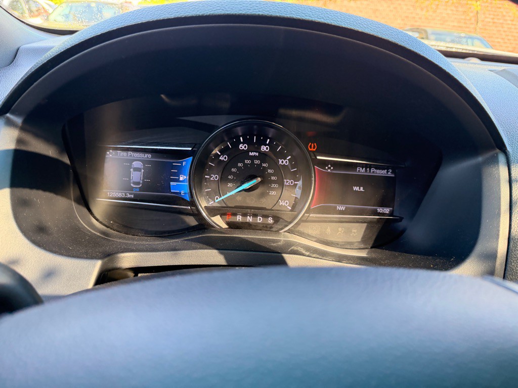 2016 Ford Explorer Image 12