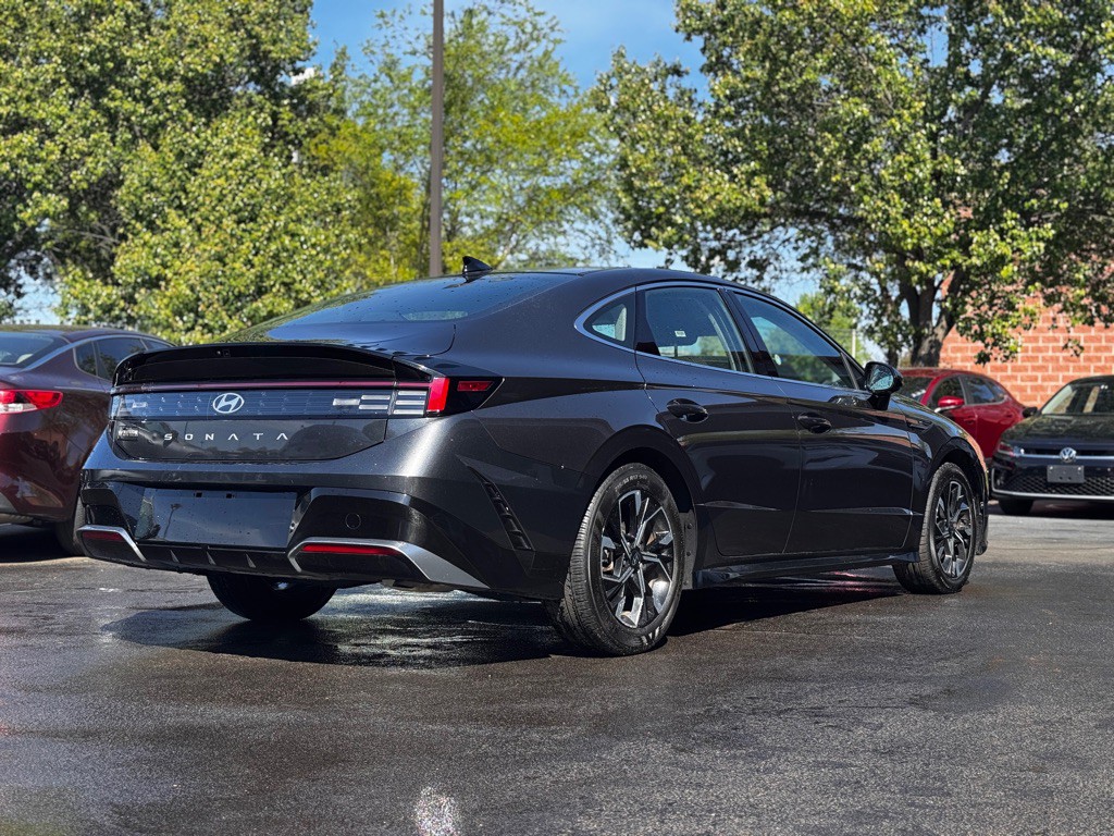2025 Hyundai Sonata Image 4