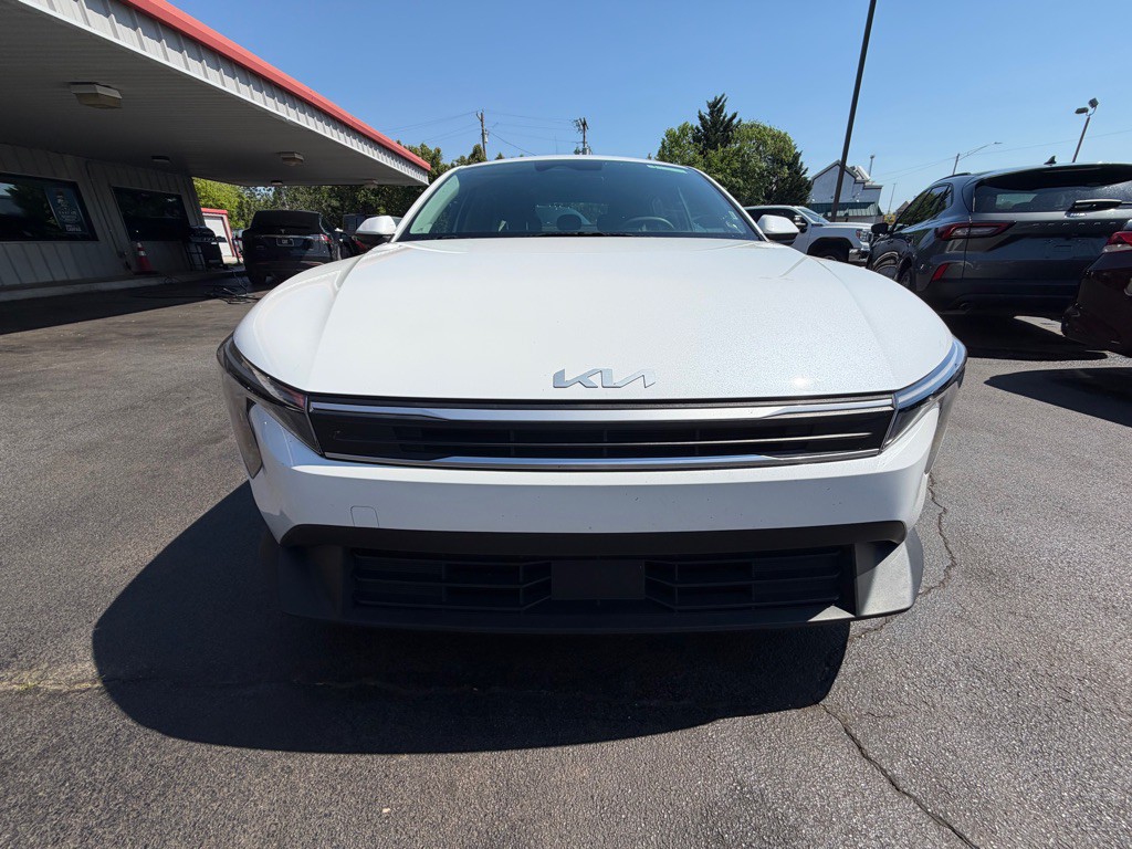 2025 Kia K4 Image 3