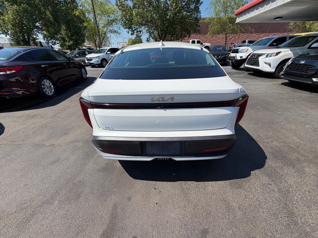 2025 Kia K4 Image 4