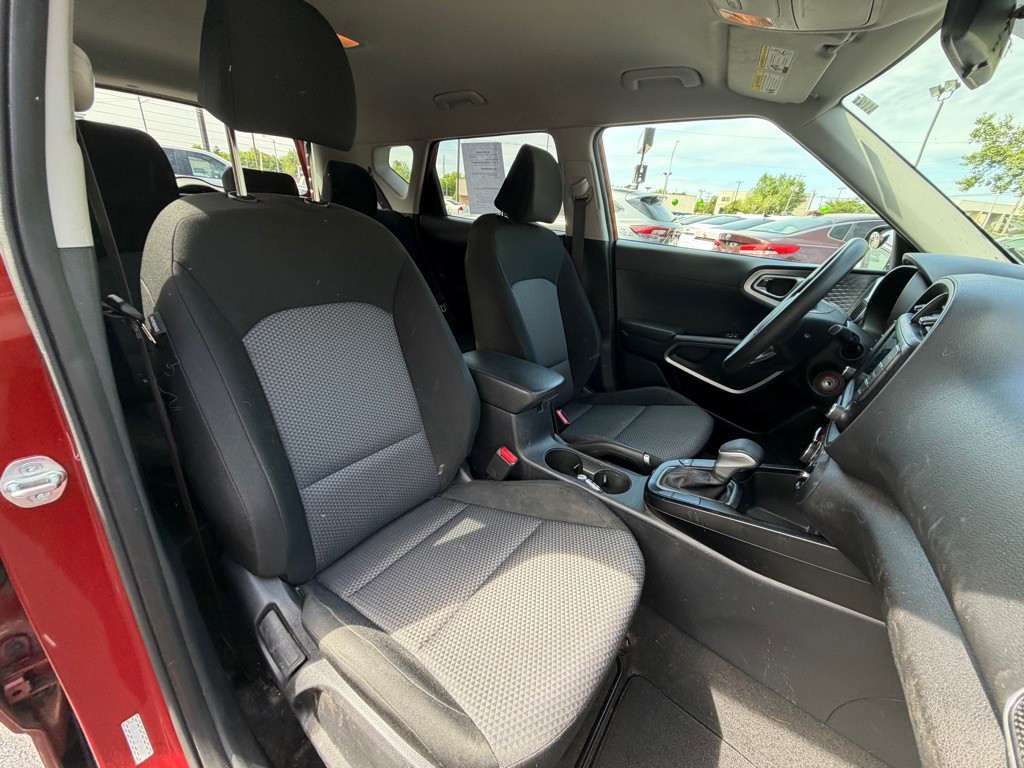 2023 Kia Soul Image 5