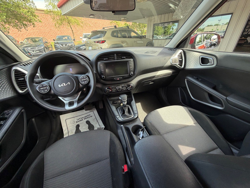 2023 Kia Soul Image 8