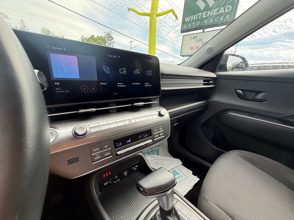 2025 Hyundai Kona Image 11