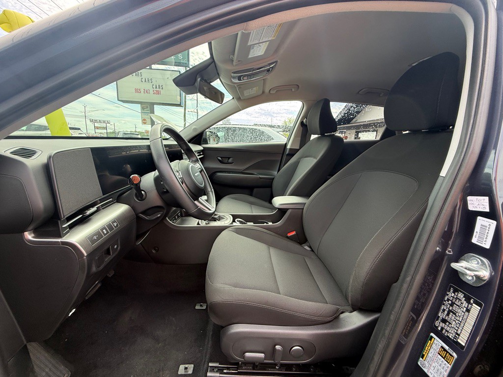 2025 Hyundai Kona Image 12