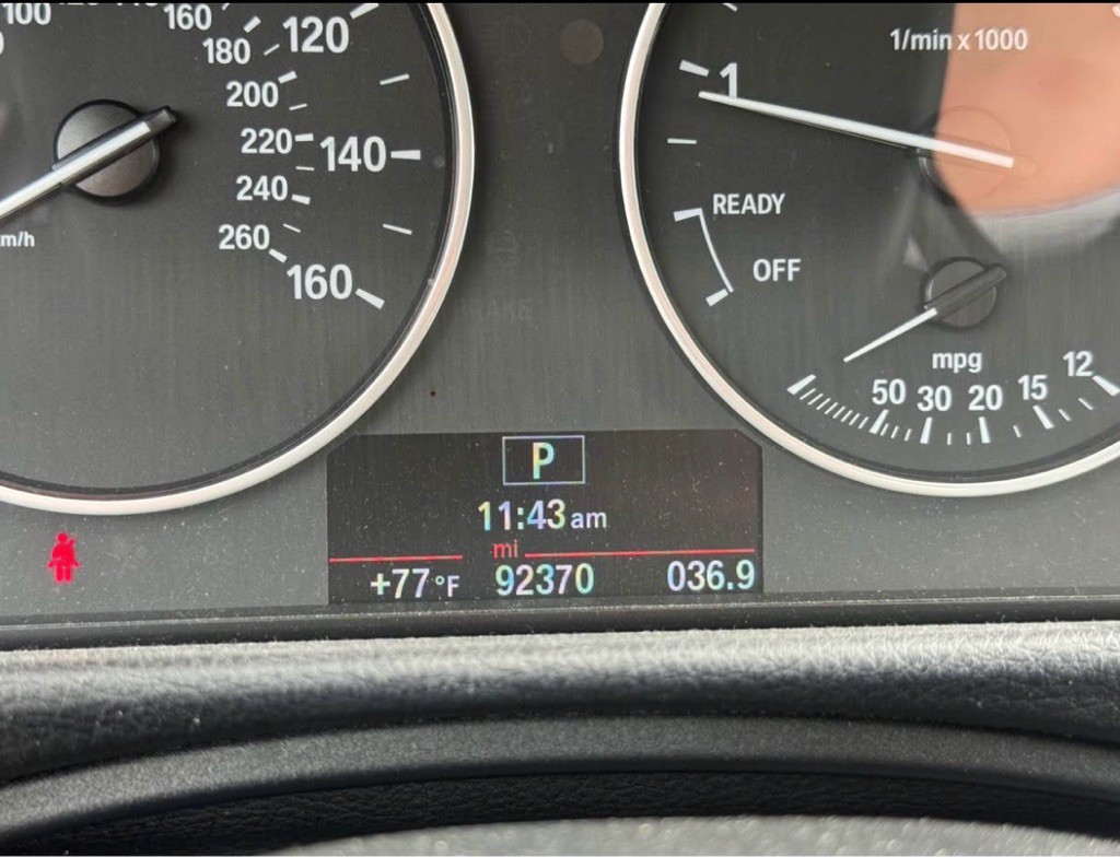 2015 BMW 3 Series Image 11