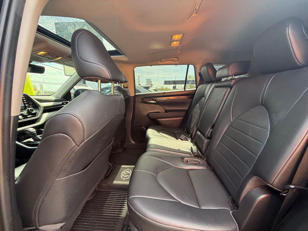 2020 Toyota Highlander Image 6
