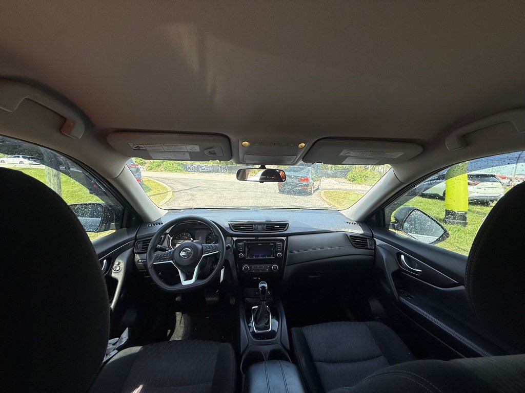 2018 Nissan Rogue Image 9